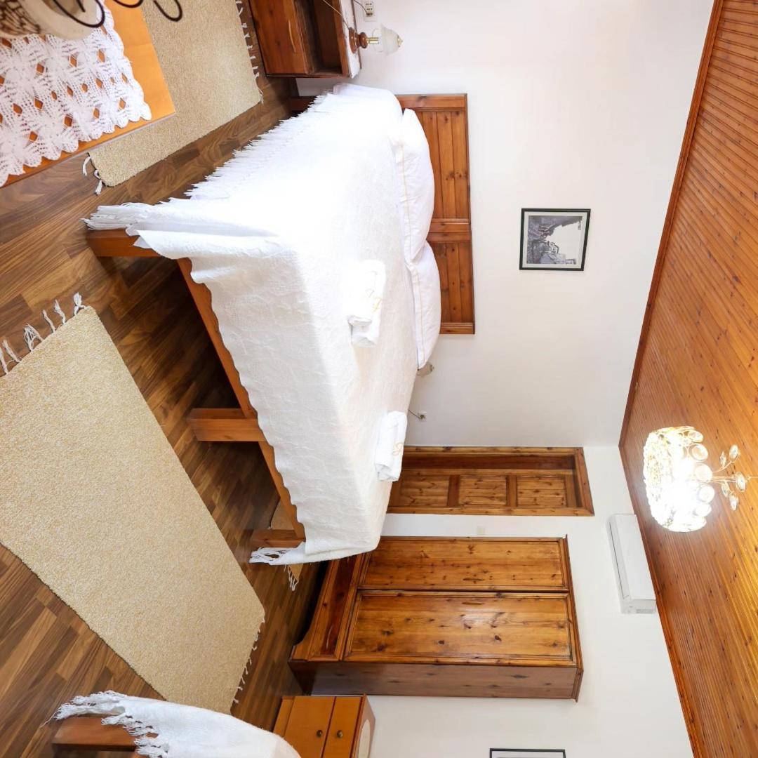 Guest House J.Prifti Berat Zewnętrze zdjęcie